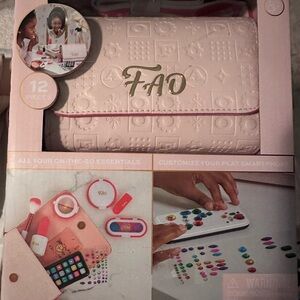 FAO Schwarz Pink Glam Purse 👛 Play Set with Accessories